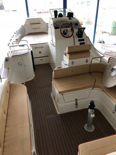 Book yachts online - motorboat - Lord 26 - Ubaldo - rent