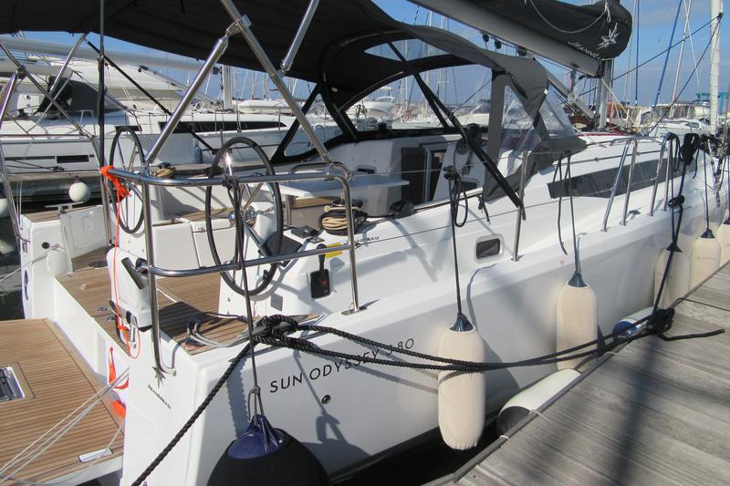 Book yachts online - sailboat - Sun Odyssey 380 - Euforica - rent