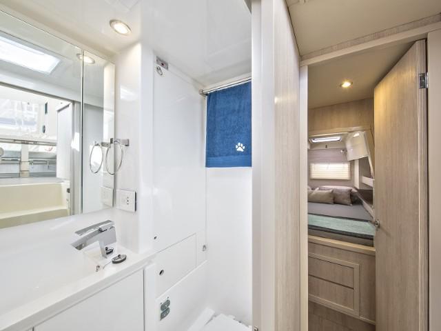 Book yachts online - catamaran - Sunsail 404 - Sunsail 404 (2019) - rent