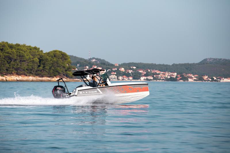 Book yachts online - motorboat - Saxdor 200 Sport - 115 Mercury - Saxdor 200 Sport - 115 Mercury (2021) - rent