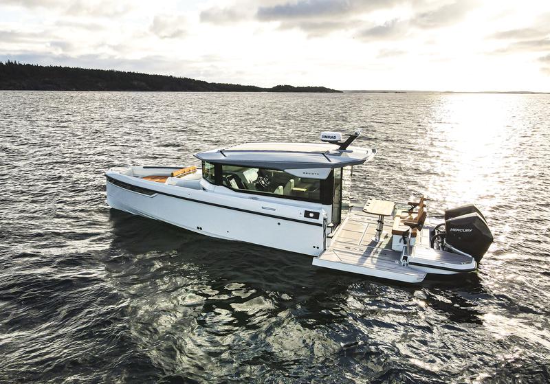 Book yachts online - motorboat - Saxdor 320 GTC - Navtia - rent