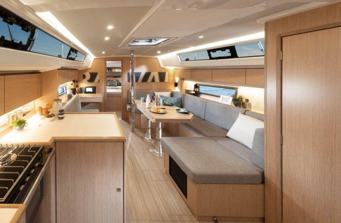 Book yachts online - sailboat - Bavaria C42 - no name - rent
