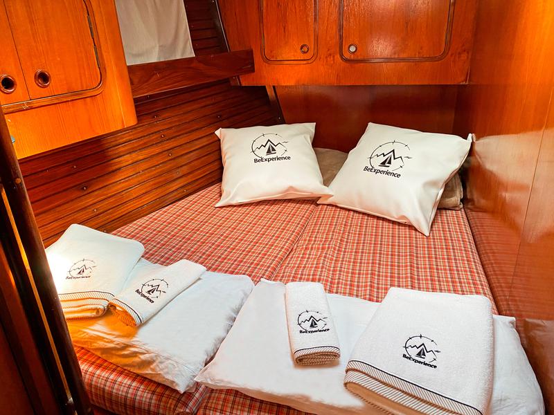 Book yachts online - sailboat - Oceanis 50 - Furtivo (Oceanis 50)SIN PATRÓN - rent