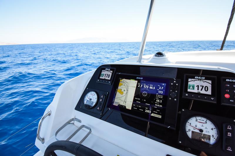 Book yachts online - catamaran - Lagoon 42 - Petalida - rent