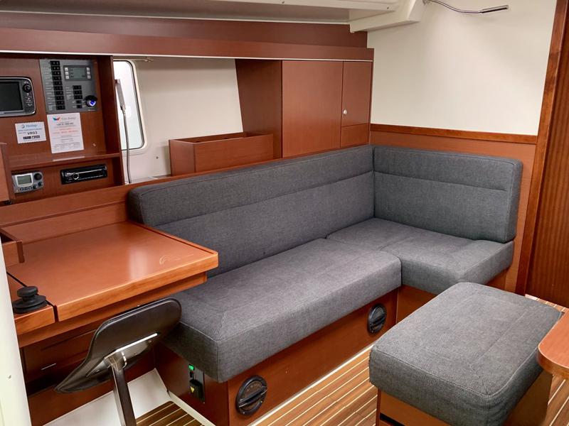 Book yachts online - sailboat - Hanse 445 - 4 cabin - Procyon - rent