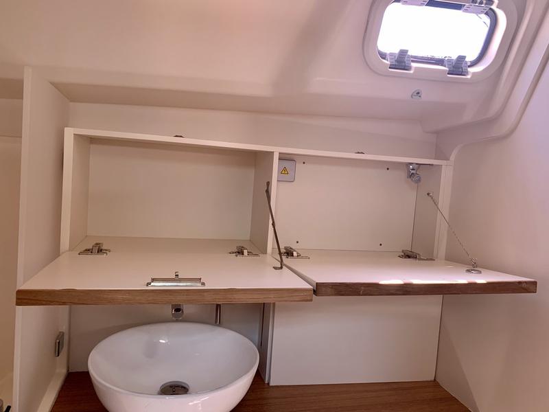 Book yachts online - sailboat - Hanse 445 - 4 cabin - Aldebaran - rent