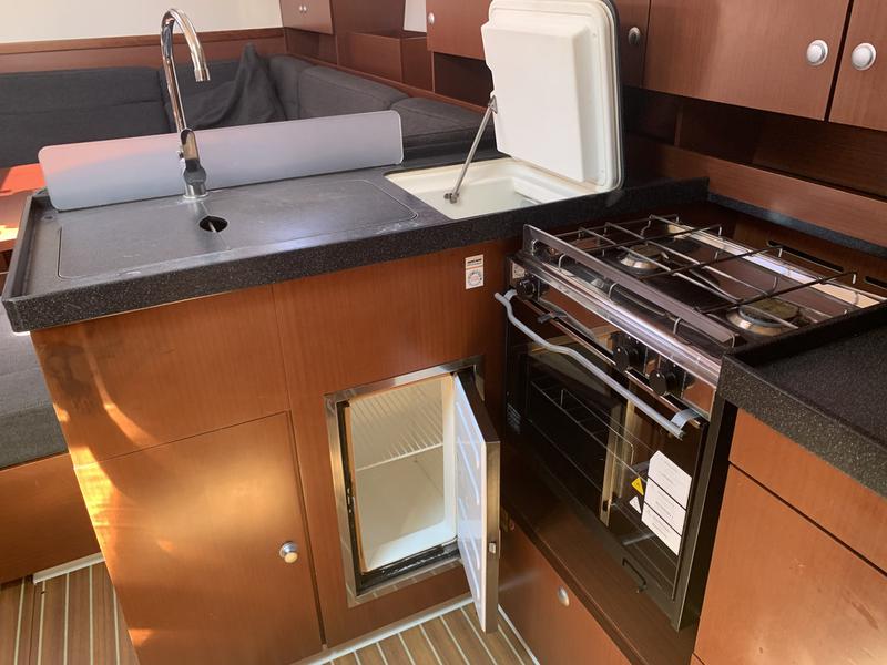 Book yachts online - sailboat - Hanse 445 - 4 cabin - Baxter - rent