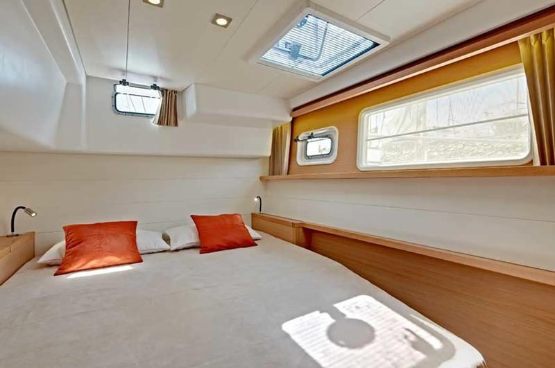 Book yachts online - catamaran - Lagoon 450F - Cahuenga - rent