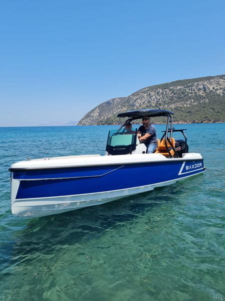 Book yachts online - motorboat - Saxdor 200 Pro Sport - Blue Notos - rent