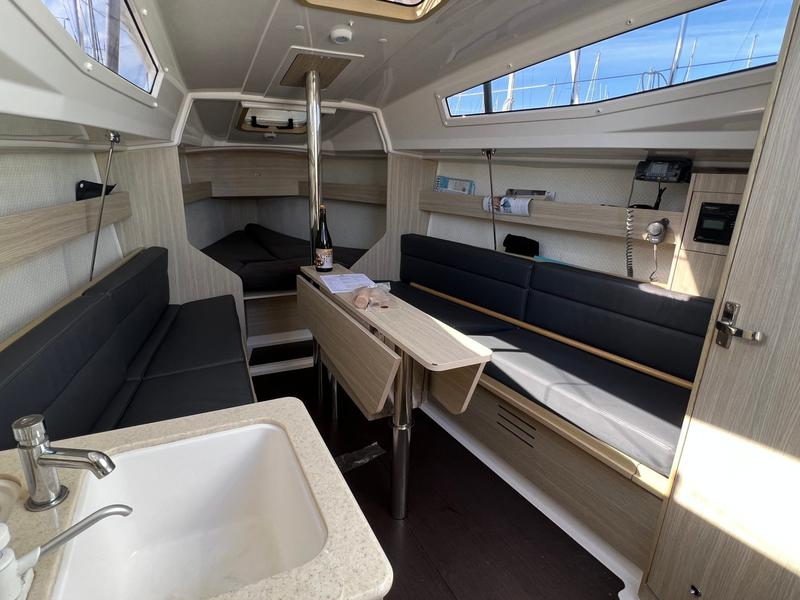 Book yachts online - sailboat - Maxus 26 - Sirocco - rent