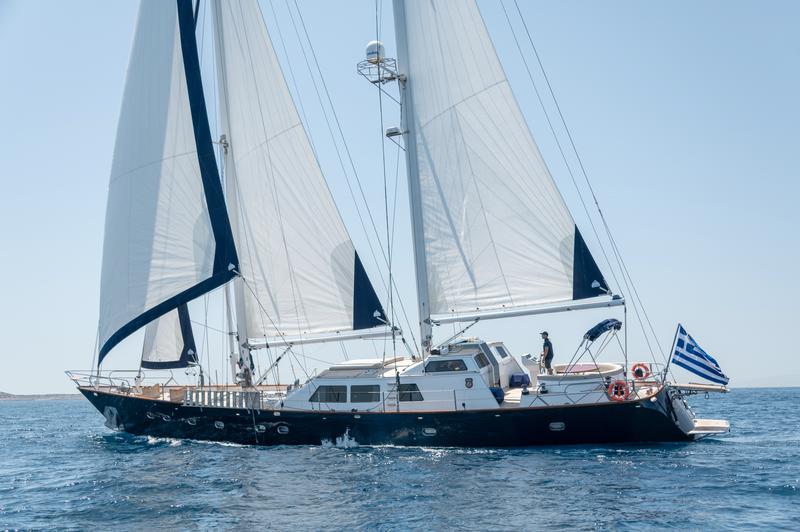 Book yachts online - other - CCYD 85 - Spirit L - rent
