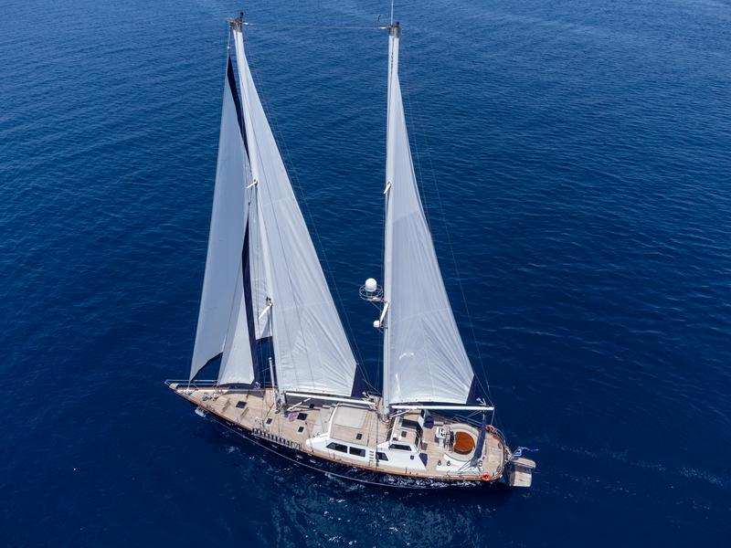 Book yachts online - other - CCYD 85 - Spirit L - rent