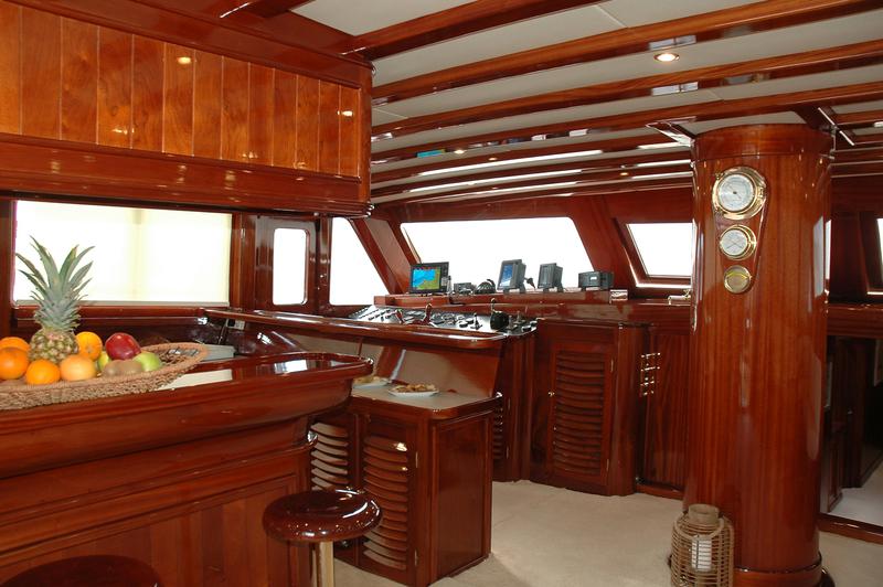 Book yachts online - other - Custom Motor Sailer 124' - Matina - rent