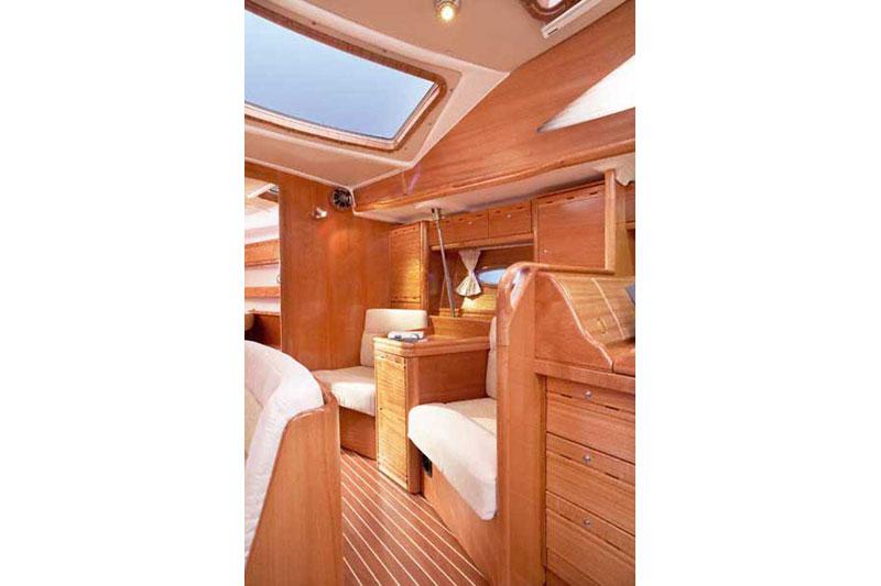 Book yachts online - False - Bavaria 44 Vision - Janina II - rent