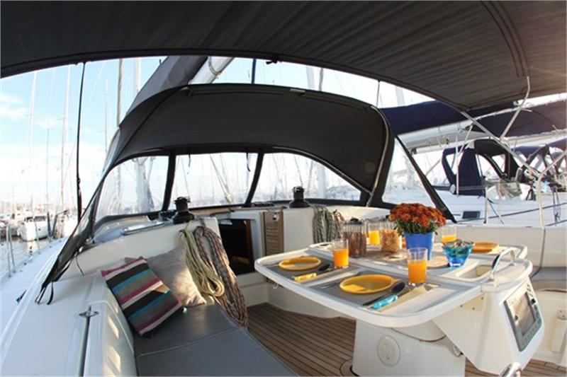 Book yachts online - False - Beneteau Cyclades 50.5 (5Cab) - Lucky Dice  - rent