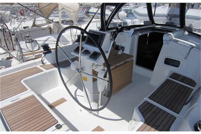 Book yachts online - False - Oceanis 37 (3Cab) - Genie - rent