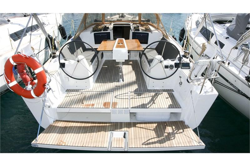 Book yachts online - False - Dufour 382 Grand Large (3Cab) - Henry - rent