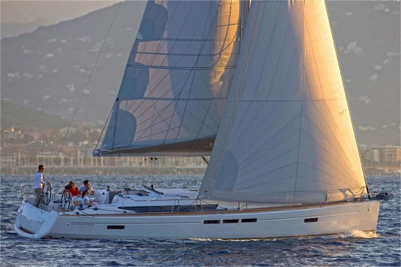 Book yachts online - False - Sun Odyssey 519 (5Cab) - Elsa - rent