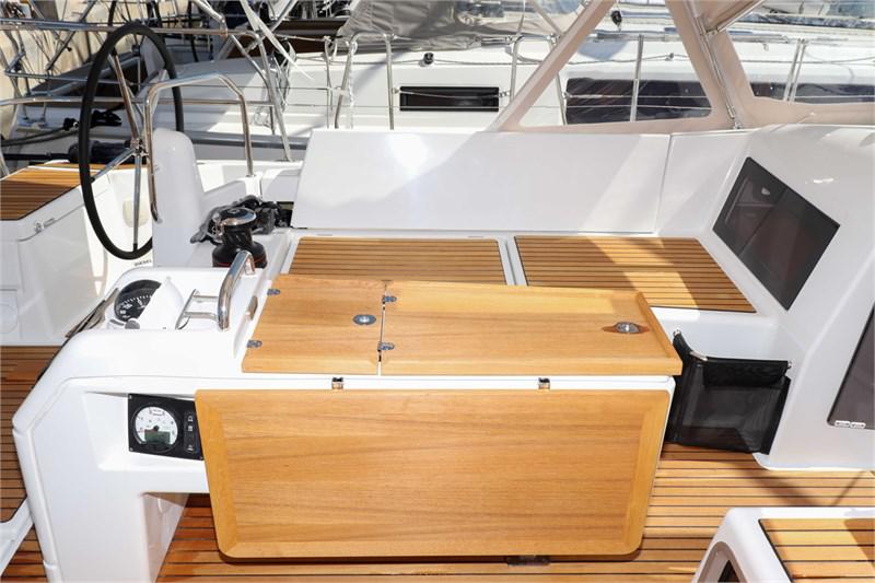 Book yachts online - False - Sun Odyssey 440 (4cab) - Waka - rent