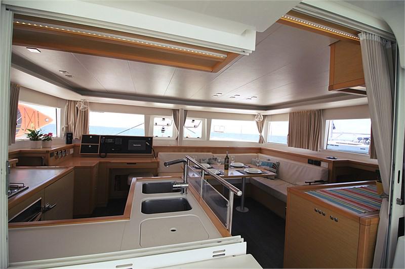 Book yachts online - False - Lagoon 450 (4Cab) - Poker Face - rent