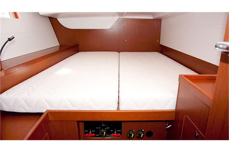 Book yachts online - False - Oceanis 48 (5Cab) - Lukas - rent