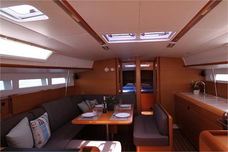 Book yachts online - False - Sun Odyssey 509 (5Cab) - Jester - rent