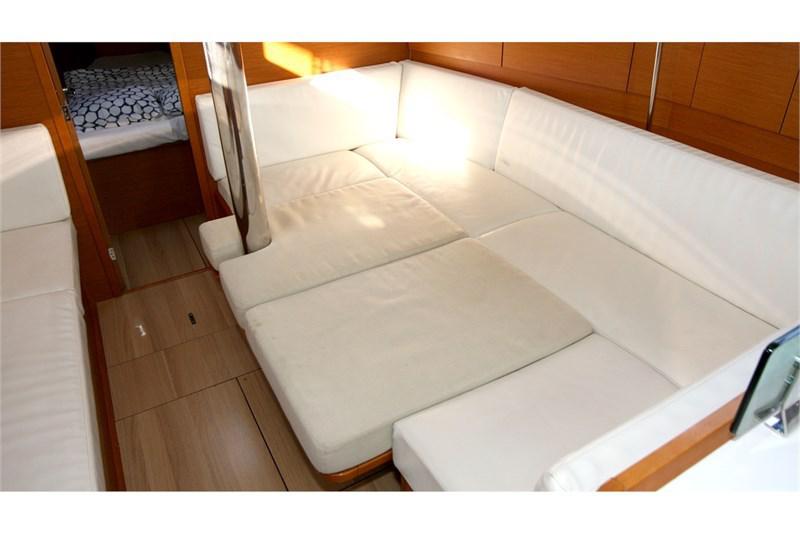 Book yachts online - False - Sun Odyssey 389 (3Cab) - Tequila Sunrise - rent
