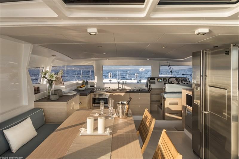 Book yachts online - False - Bali 4.3 (4Cab) - Carpe Ventum - rent