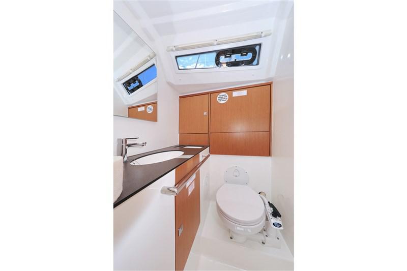 Book yachts online - False - Bavaria Cruiser 46 (4Cab) - Angel - rent
