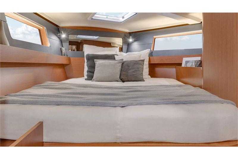 Book yachts online - False - Oceanis 41.1 (3Cab) - Pauline - rent