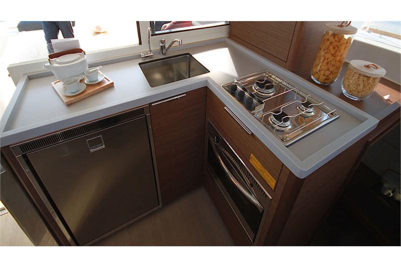 Book yachts online - False - Lagoon 40 (4+2Cab) - Vaiana - rent