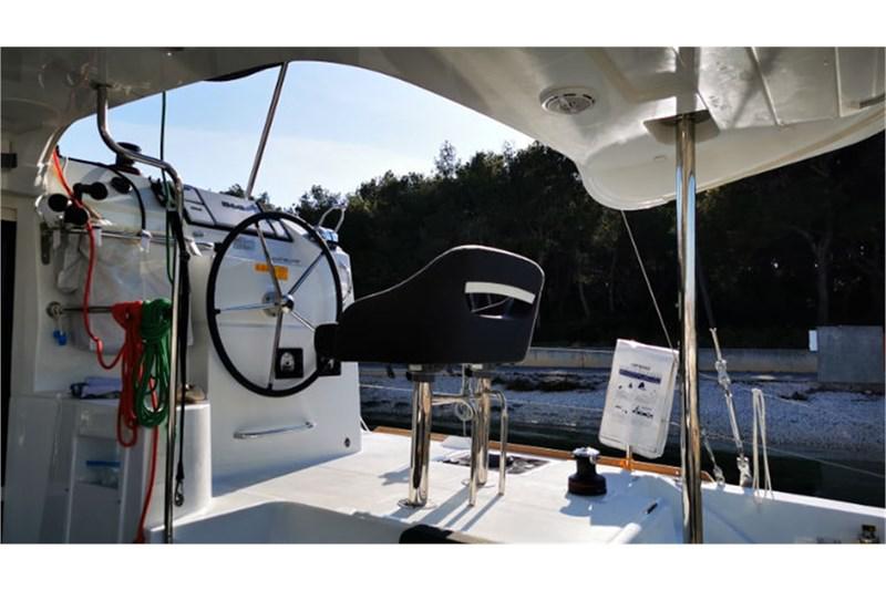 Book yachts online - False - Lagoon 40 (4+2Cab) - Vaiana - rent