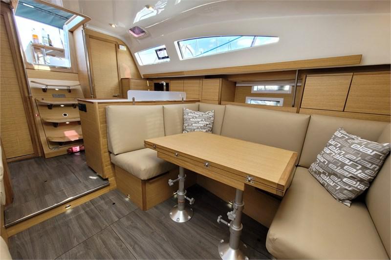 Book yachts online - False - Elan Impression 40.1 (3cab) - Eliana - rent