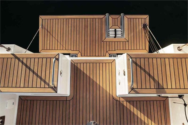 Book yachts online - False - Elan Impression 40.1 (3cab) - Kaya - rent