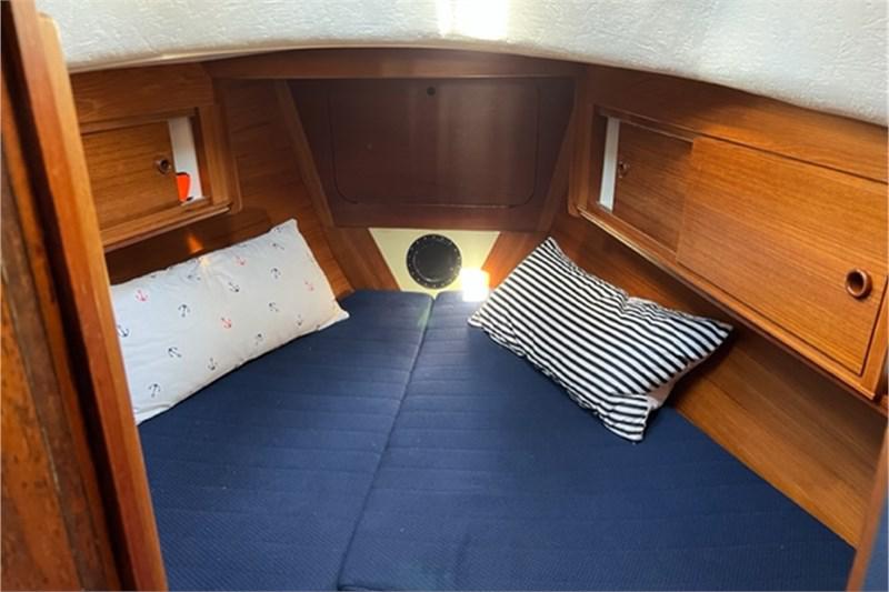 Book yachts online - False - Snapdragon - Frappant - rent