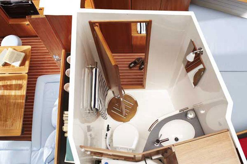 Book yachts online - False - Bavaria 43 Cruiser (3Cab) - One Moor Time - rent