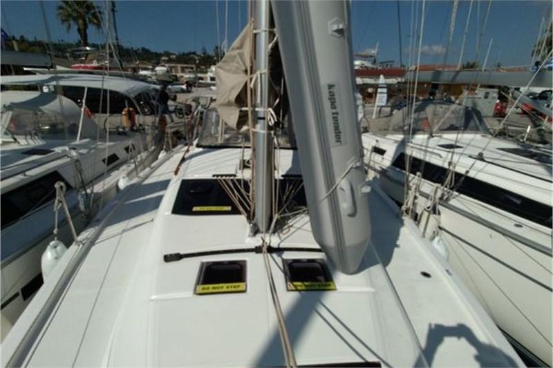 Book yachts online - False - Dufour 430 (4cab) - Triumph - rent