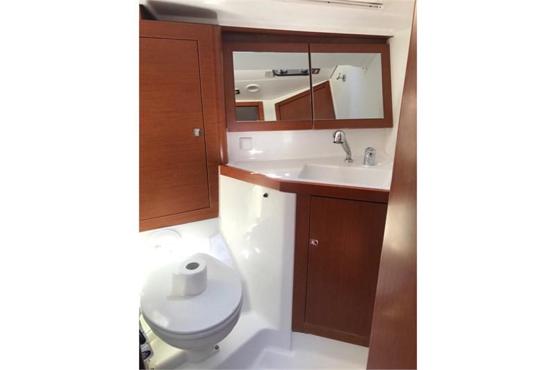 Book yachts online - False - Oceanis 45 (4Cab) - Alboran Gin Fizz (Mallorca/La Lonja) - rent