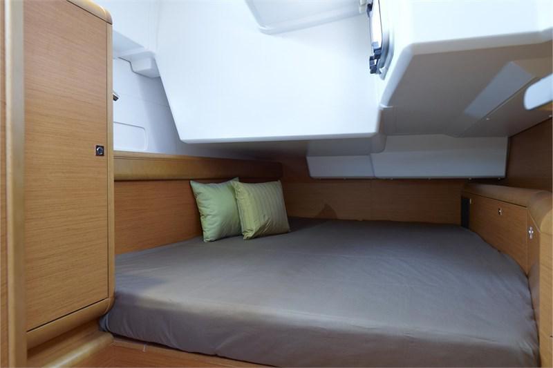 Book yachts online - False - Sun Odyssey 519 (5Cab) - Alboran Pacharán (Palmeira) - rent