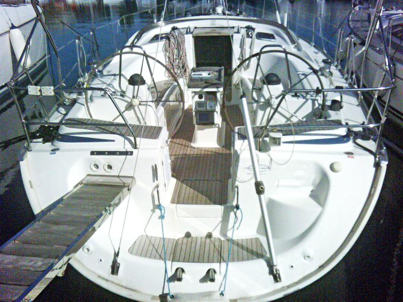 Book yachts online - sailboat - Bavaria 42 Cruiser - Okeanis - rent