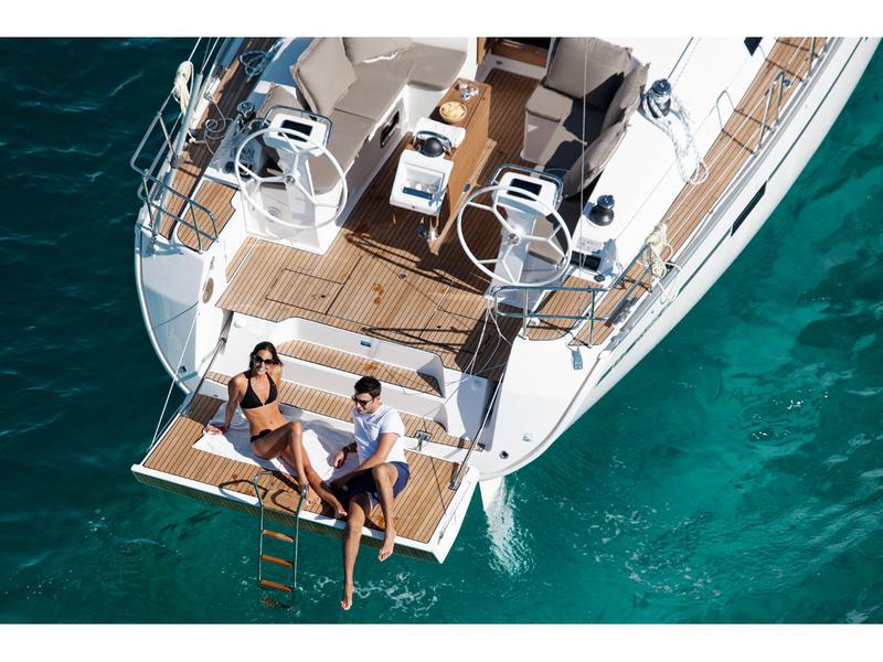 Book yachts online - sailboat - Bavaria Cruiser 46 - Anett - rent