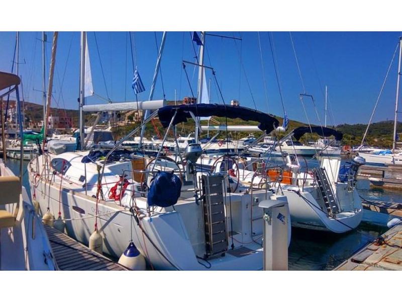 Book yachts online - sailboat - Oceanis 43 - Beneteau Liberty - rent
