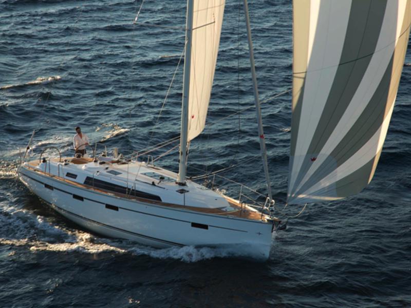 Book yachts online - sailboat - Bavaria Cruiser 41 - Hera - rent