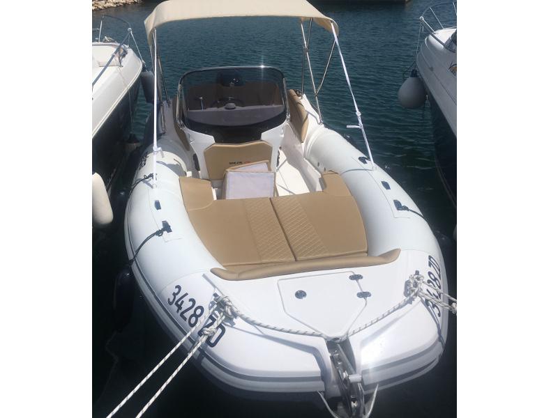 Book yachts online - motorboat - Salpa Soleil 20 - ESA - rent