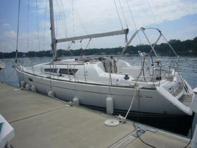 Book yachts online - sailboat - Sun Odyssey 36i REFIT 2019 - BLACK DIAMOND C.p. - rent