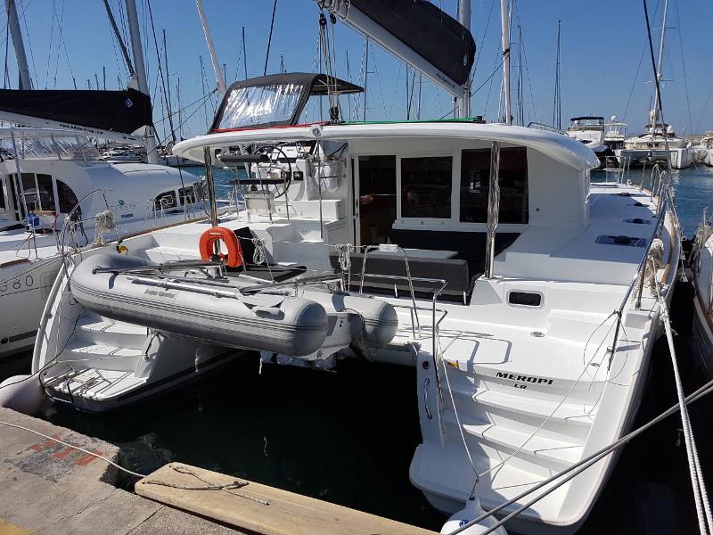 Book yachts online - catamaran - Lagoon 400Lagoon 400 - Meropi - rent