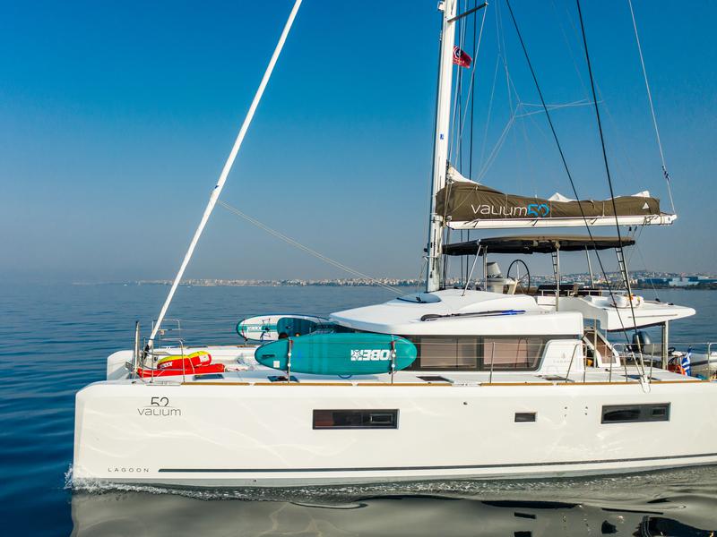 Book yachts online - catamaran - Lagoon 52F - VALIUM52 - rent