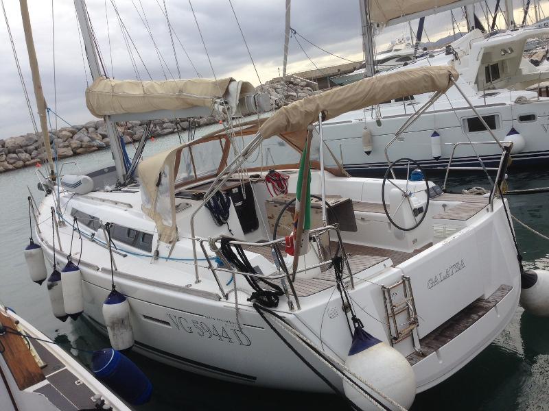 Book yachts online - sailboat - Dufour 405 - Galatea - rent