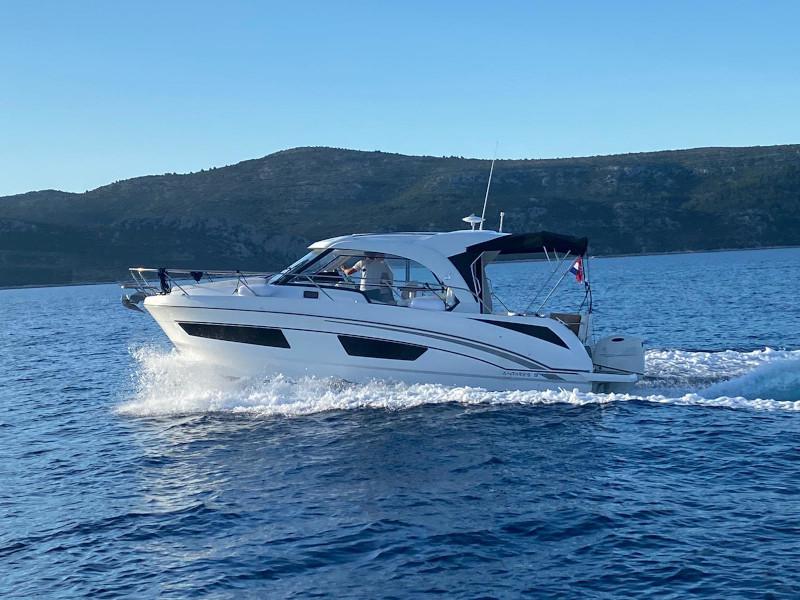 Book yachts online - motorboat - Antares 9 OB - King Fran 268732 SL - rent