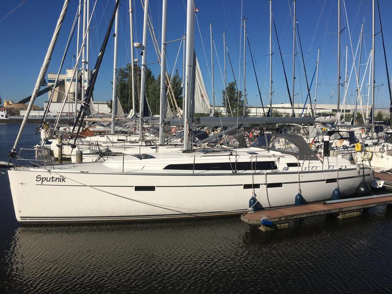 Book yachts online - sailboat - Bavaria Cruiser 46 - Sputnik - rent